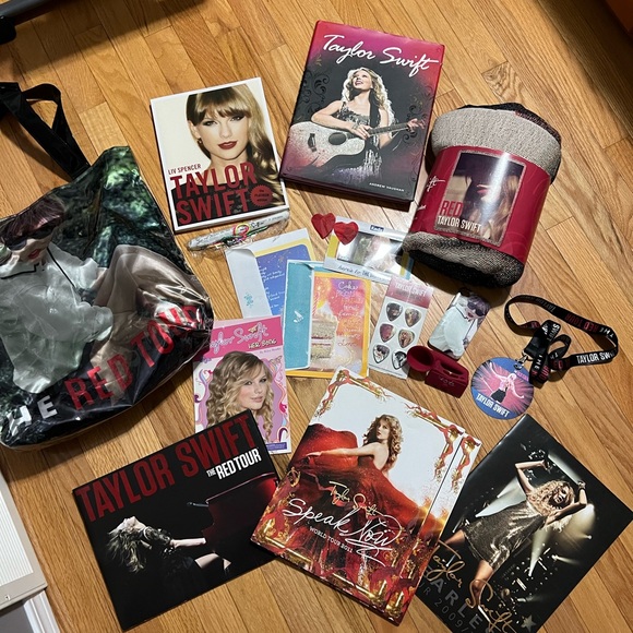 Taylor Swift Red Tour Merch 2013 & More- READ DESCRP. - Picture 1 of 15